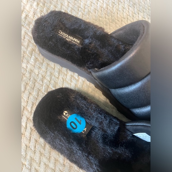 Brand New With Tag Ugg Slides - Picture 3 of 5